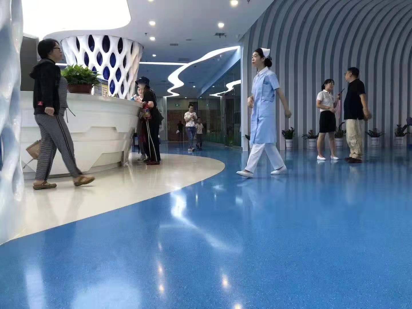 環(huán)氧磨石地面圖片