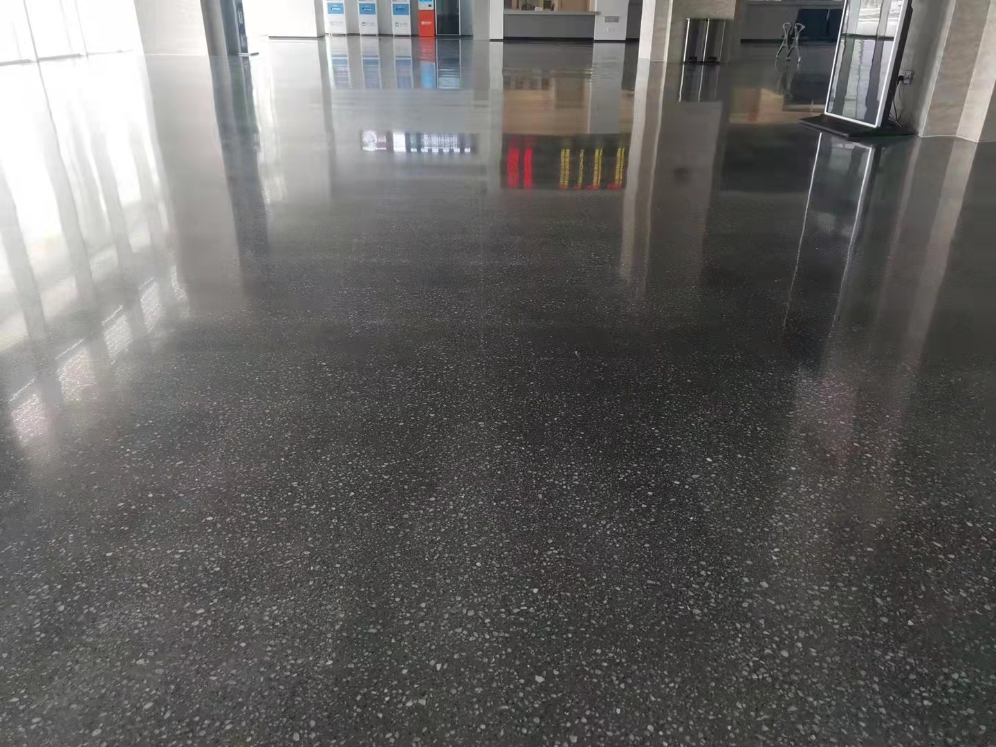 江蘇無機(jī)磨石,淮安磨石地坪,無機(jī)磨石圖片