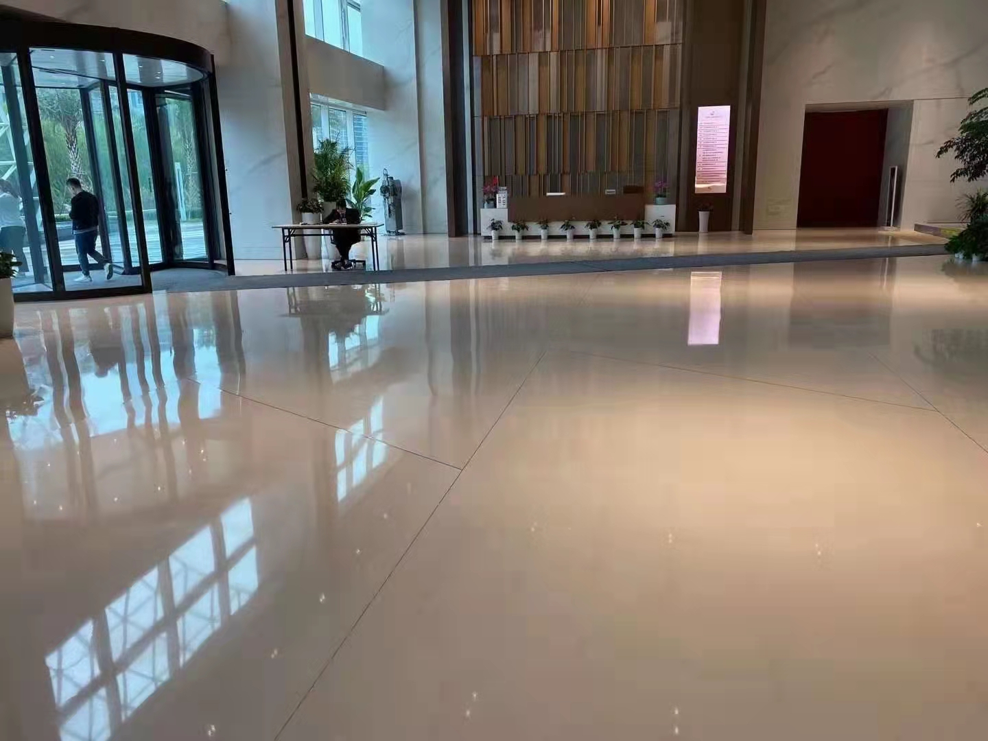 浙江無(wú)機(jī)磨石,杭州磨石地坪,無(wú)機(jī)磨石圖片